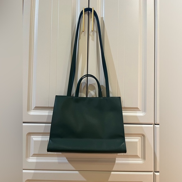 TELFAR Medium Shopping Tote- w/ dust bag. Condition: Excellent - Picture 3 of 9